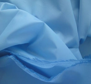 Trung Quốc Vải lót 100% Polyester 65 Gsm 300T 50 * 50D Siêu mềm cho đồ lót nhà cung cấp